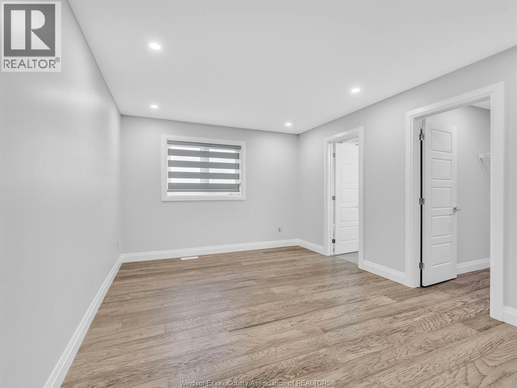 MAIN-114 Bear Street, Essex, ON, N8M 0A9 - 10