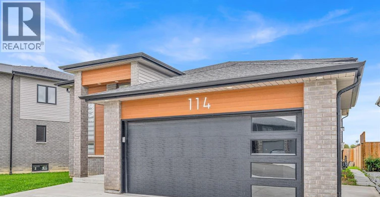 MAIN-114 Bear Street, Essex, ON, N8M 0A9 - 2