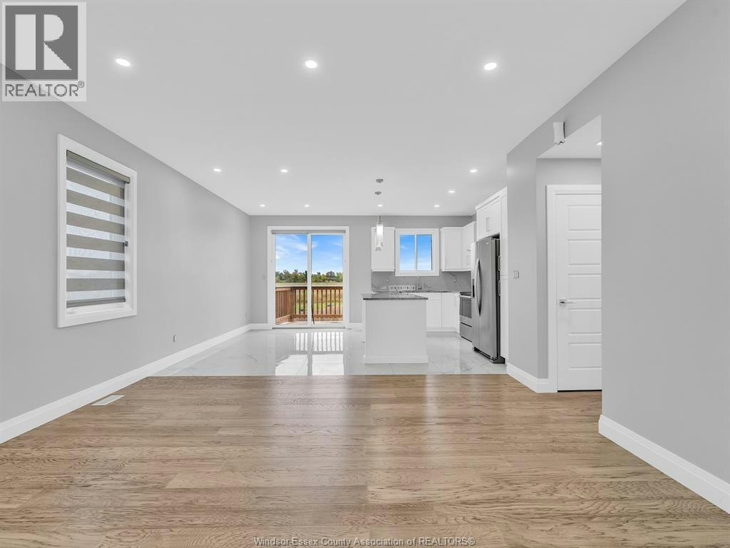 MAIN-114 Bear Street, Essex, ON, N8M 0A9 - 5