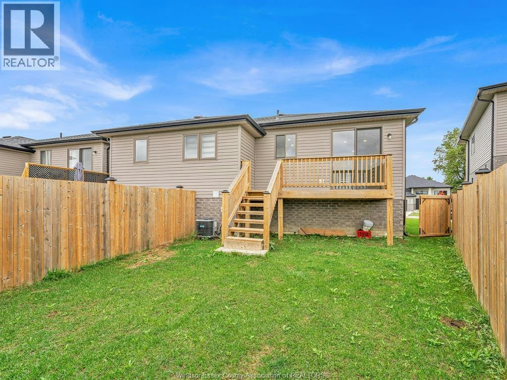 MAIN-114 Bear Street, Essex, ON, N8M 0A9 - 21