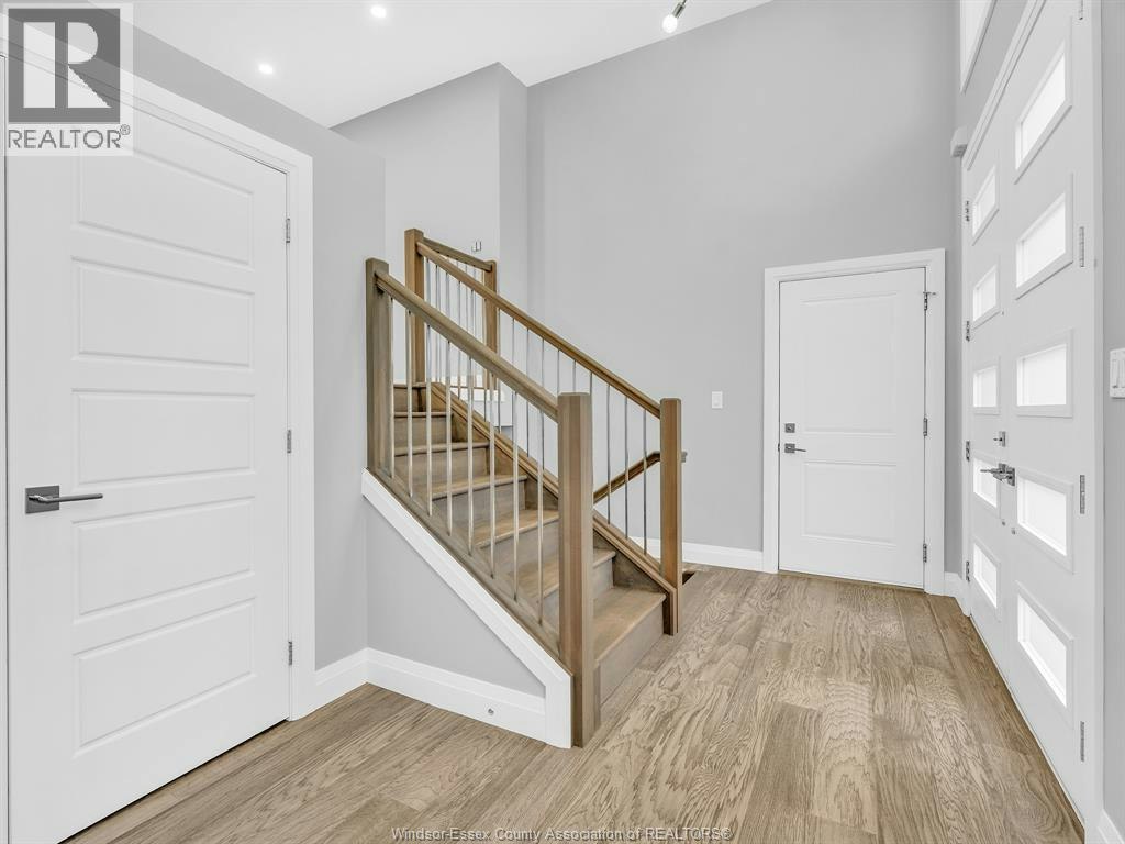 MAIN-114 Bear Street, Essex, ON, N8M 0A9 - 4