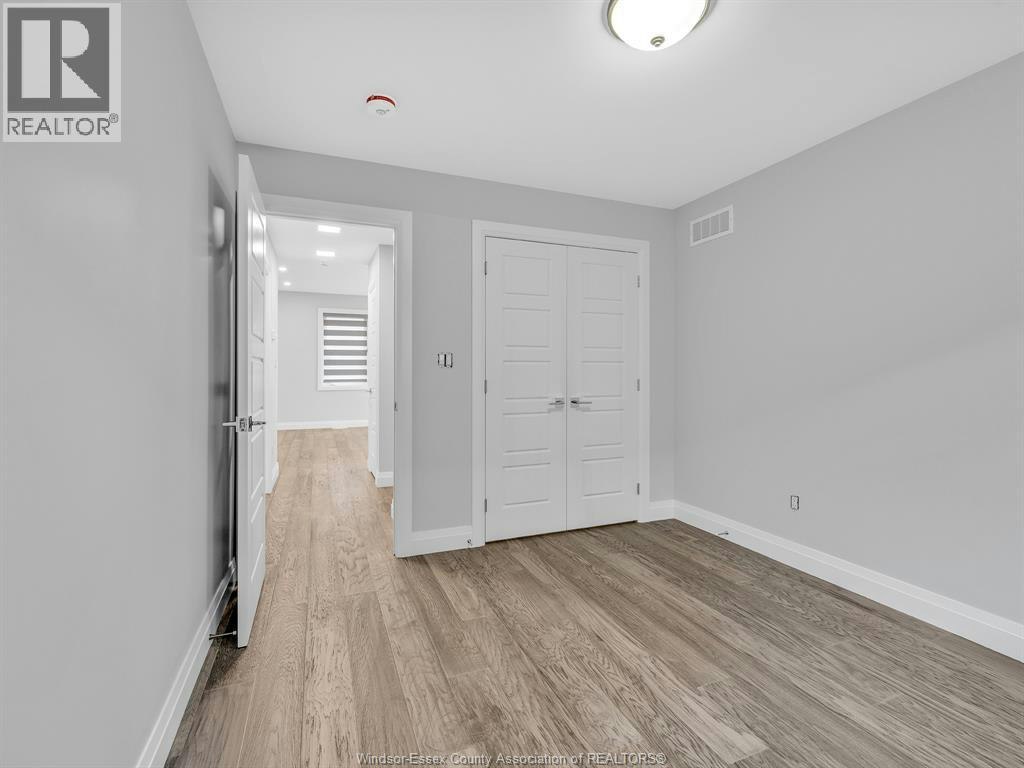 MAIN-114 Bear Street, Essex, ON, N8M 0A9 - 16