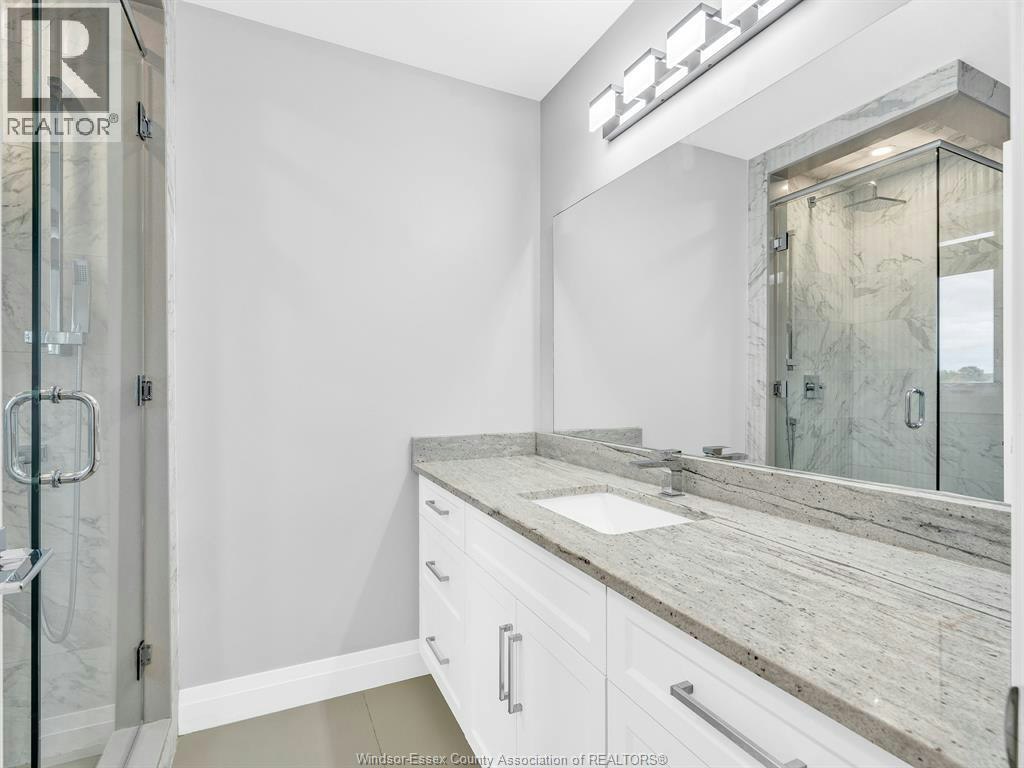 MAIN-114 Bear Street, Essex, ON, N8M 0A9 - 17