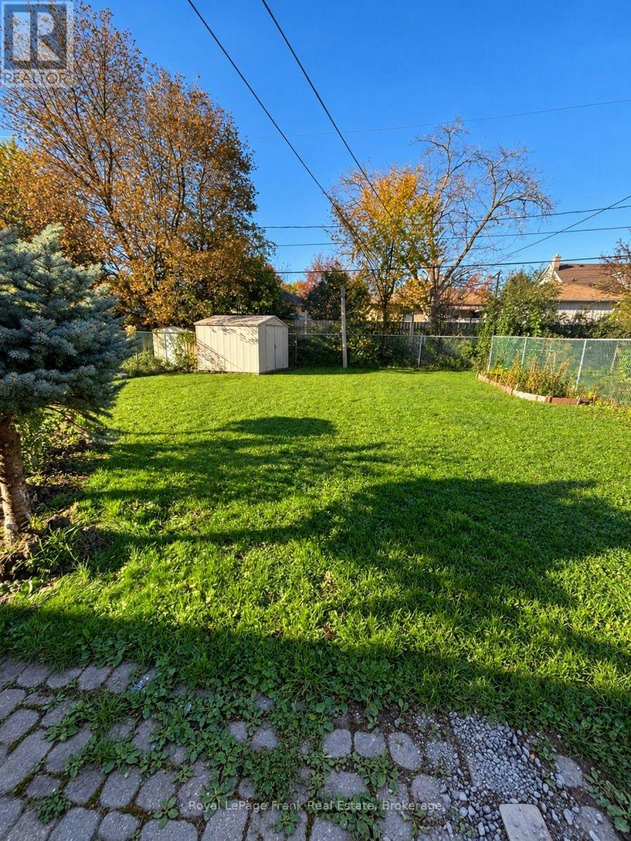 66 Admiral Road, Ajax, ON, L1S 2N9 - 22