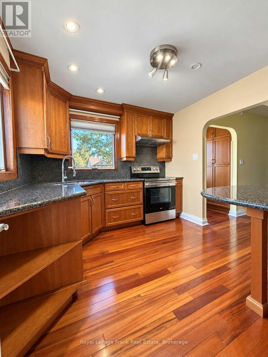 66 Admiral Road, Ajax, ON, L1S 2N9 - 4
