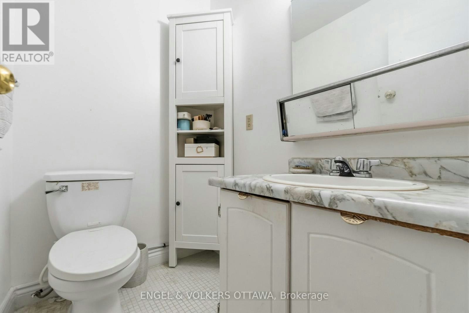 1107-2400 Virginia Drive, Ottawa, ON, K1H 8L3 - 12