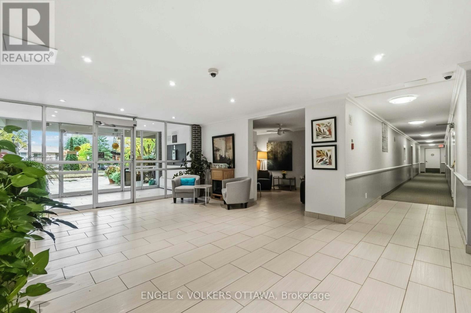 1107-2400 Virginia Drive, Ottawa, ON, K1H 8L3 - 17