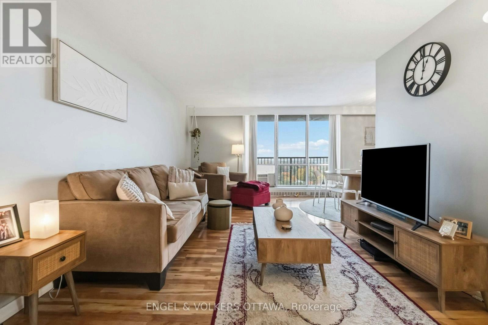 1107-2400 Virginia Drive, Ottawa, ON, K1H 8L3 - 4