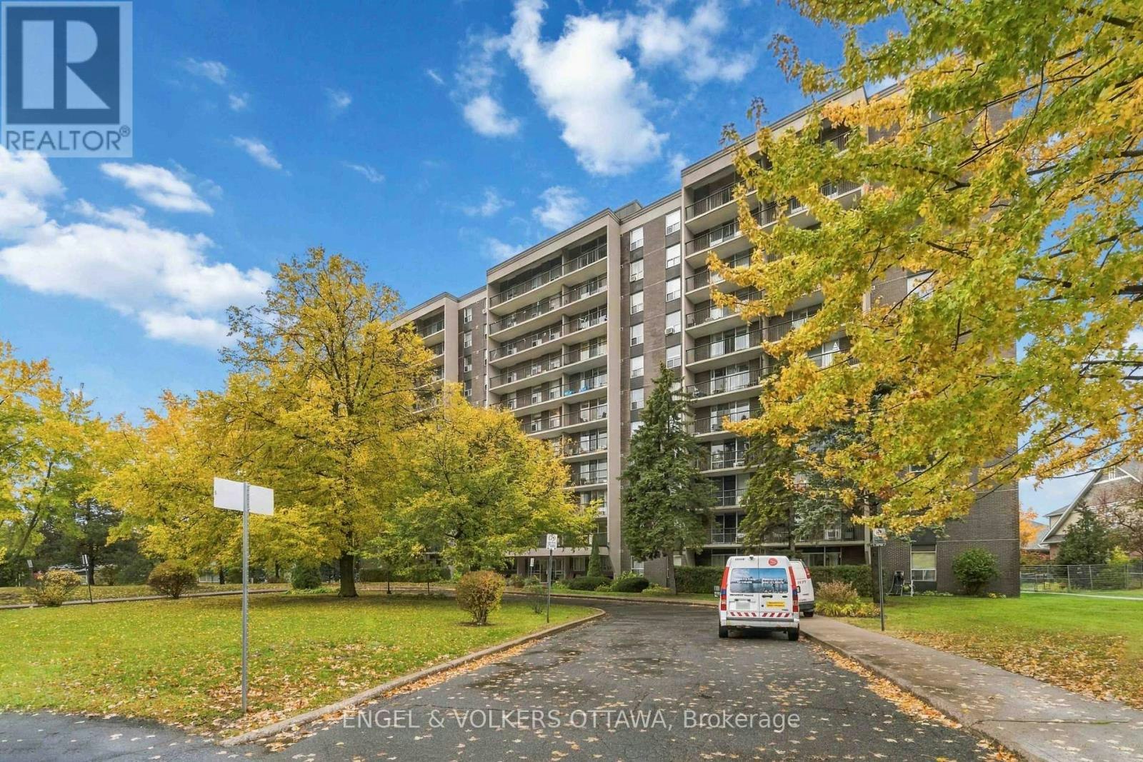 1107-2400 Virginia Drive, Ottawa, ON, K1H 8L3 - 19