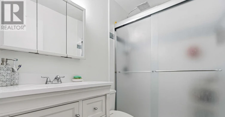 1107-2400 Virginia Drive, Ottawa, ON, K1H 8L3 - 9