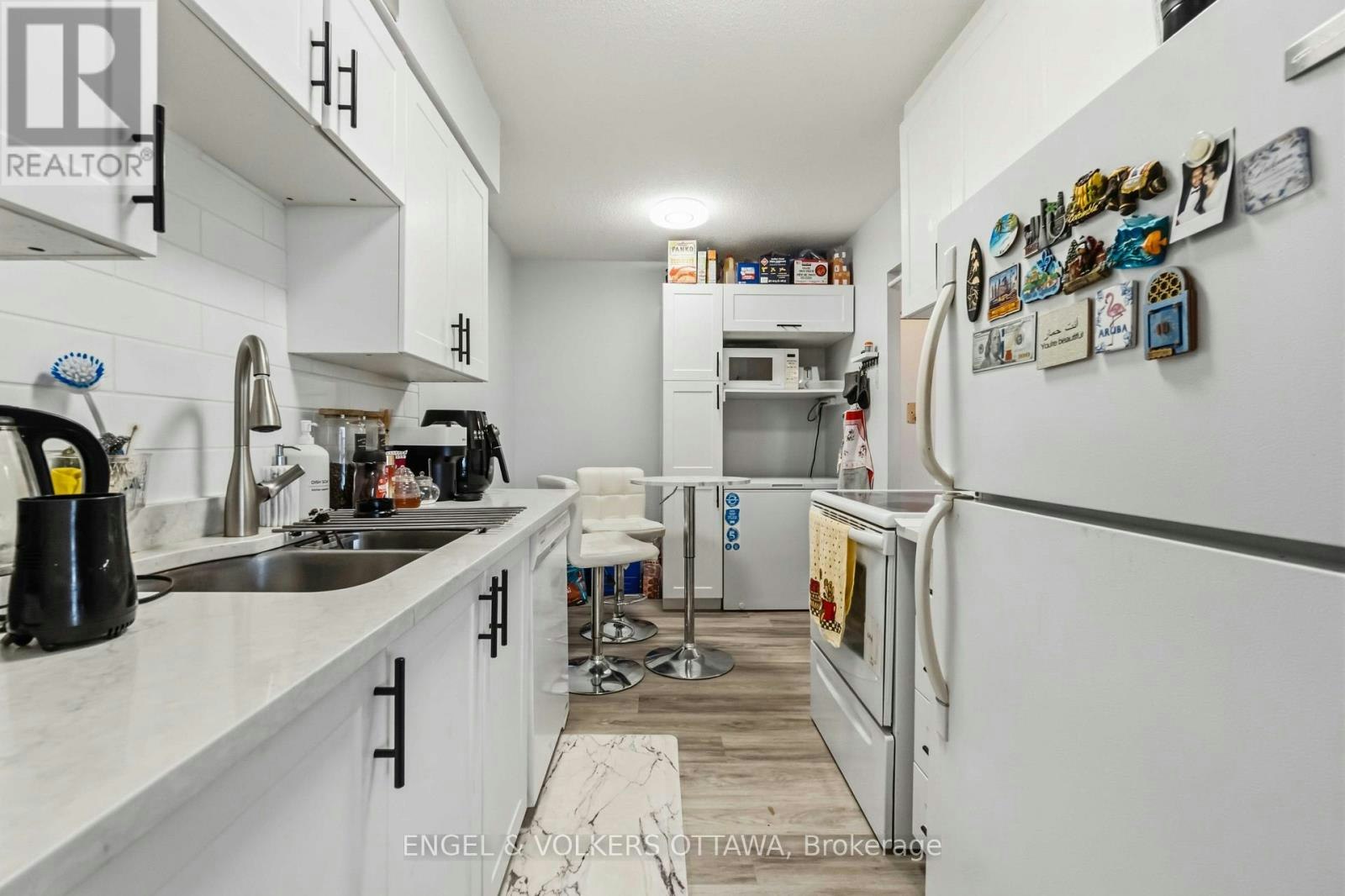 1107-2400 Virginia Drive, Ottawa, ON, K1H 8L3 - 7
