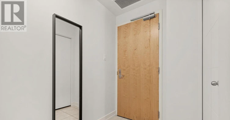 1004-179 Metcalfe Street, Ottawa, ON, K2P 1P7 - 3