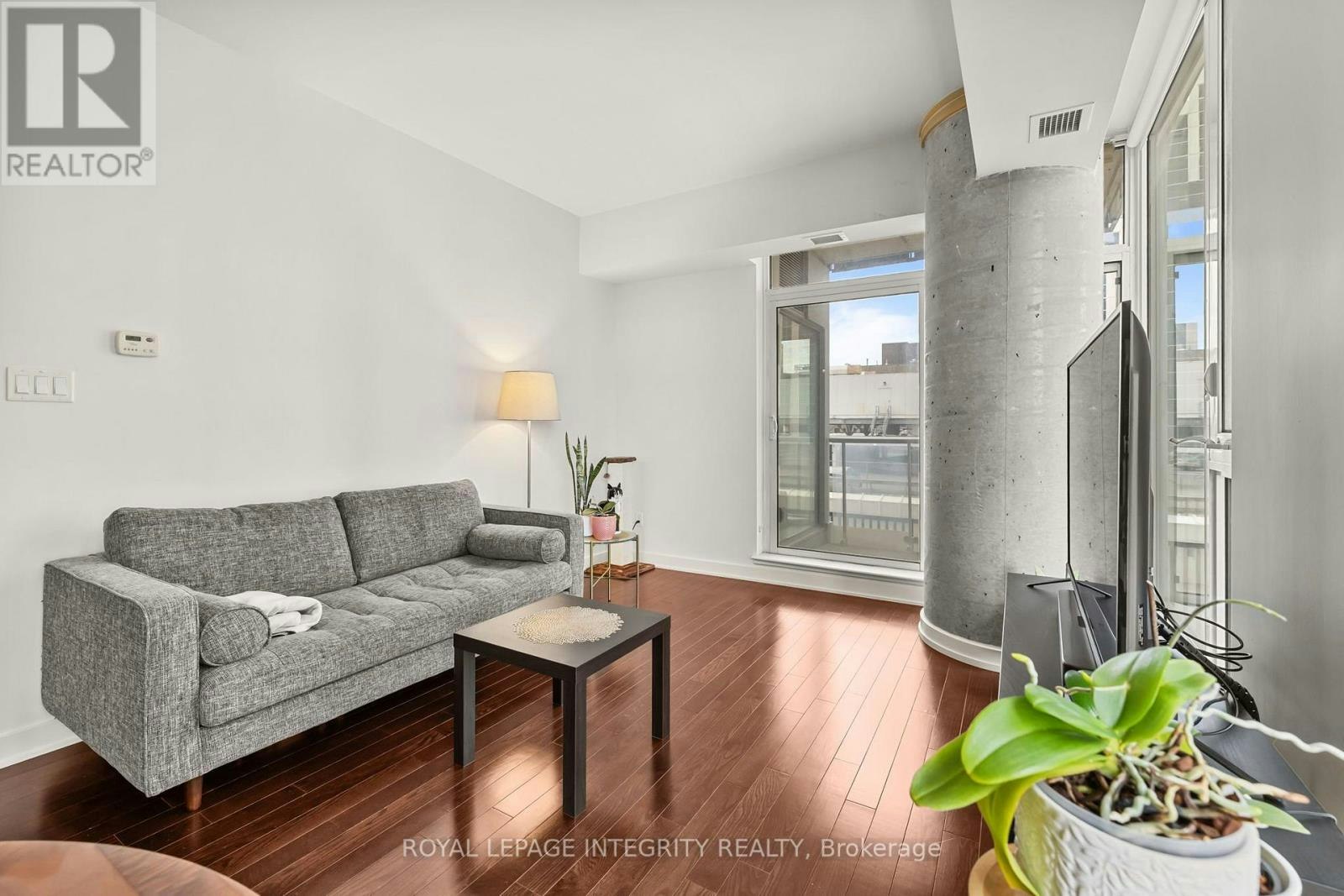 1004-179 Metcalfe Street, Ottawa, ON, K2P 1P7 - 9
