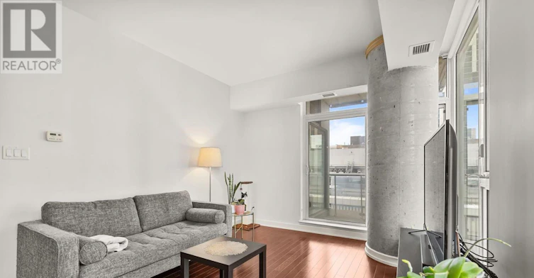 1004-179 Metcalfe Street, Ottawa, ON, K2P 1P7 - 9