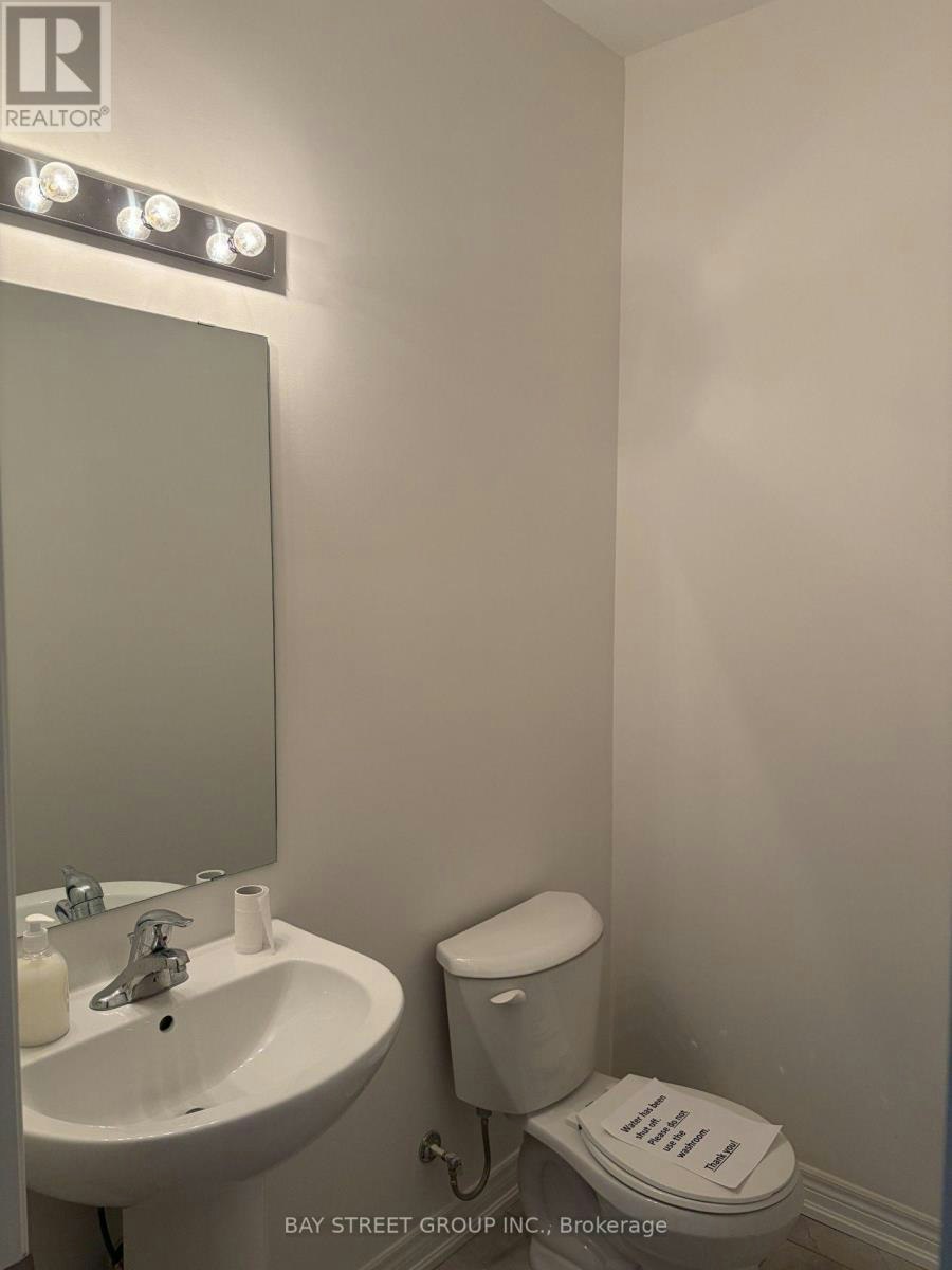 70 Wakefield Boulevard, Essa, ON, L3W 0L9 - 7
