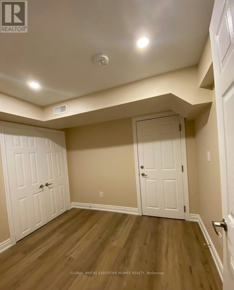 LOWER-5825 Fieldon Road, Mississauga, ON, L5M 5K1 - 8