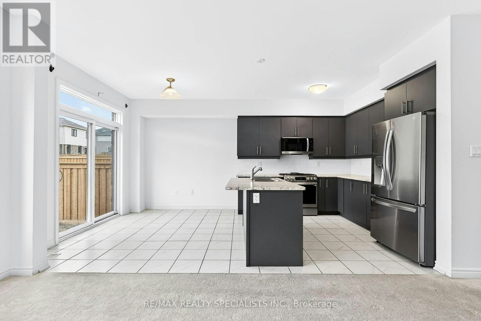 27 Harpin Way W, Centre Wellington, ON, N1M 0H8 - 14