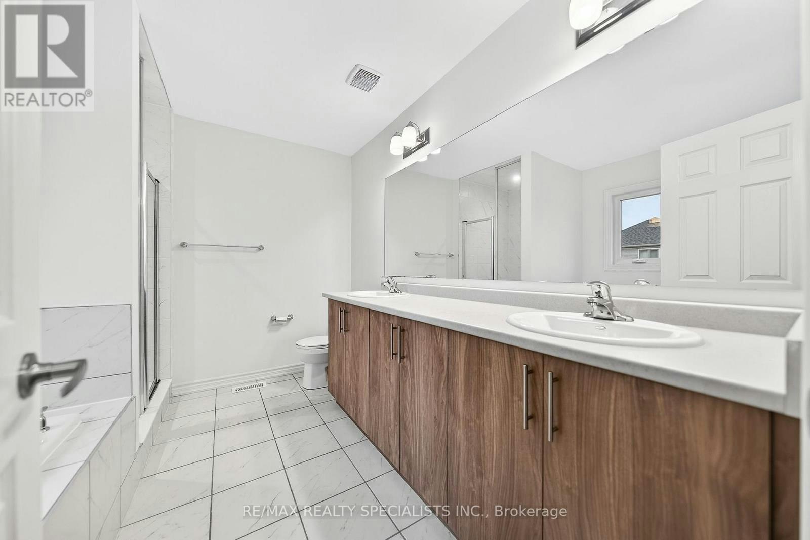 27 Harpin Way W, Centre Wellington, ON, N1M 0H8 - 31