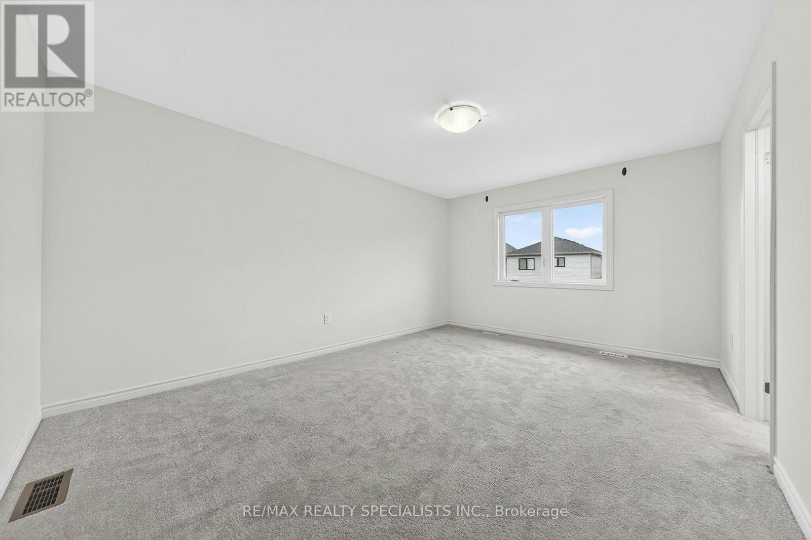 27 Harpin Way W, Centre Wellington, ON, N1M 0H8 - 29