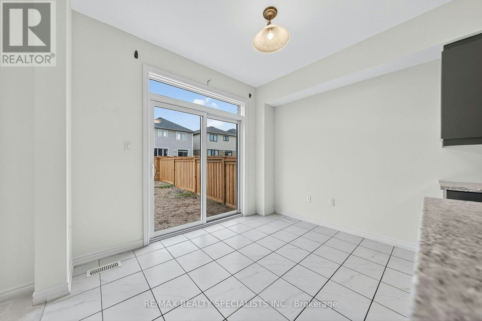 27 Harpin Way W, Centre Wellington, ON, N1M 0H8 - 23