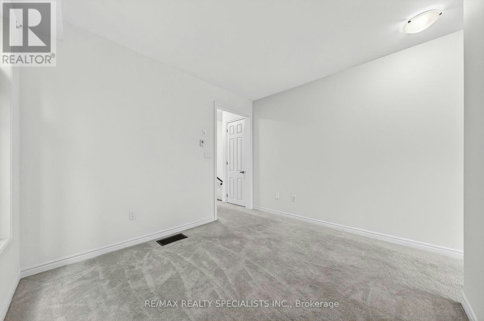 27 Harpin Way W, Centre Wellington, ON, N1M 0H8 - 9