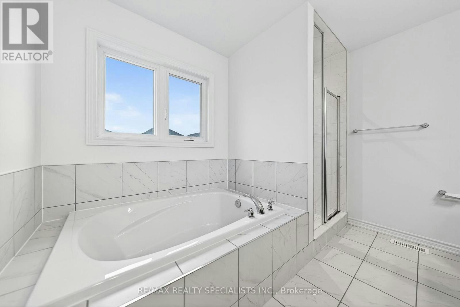 27 Harpin Way W, Centre Wellington, ON, N1M 0H8 - 32