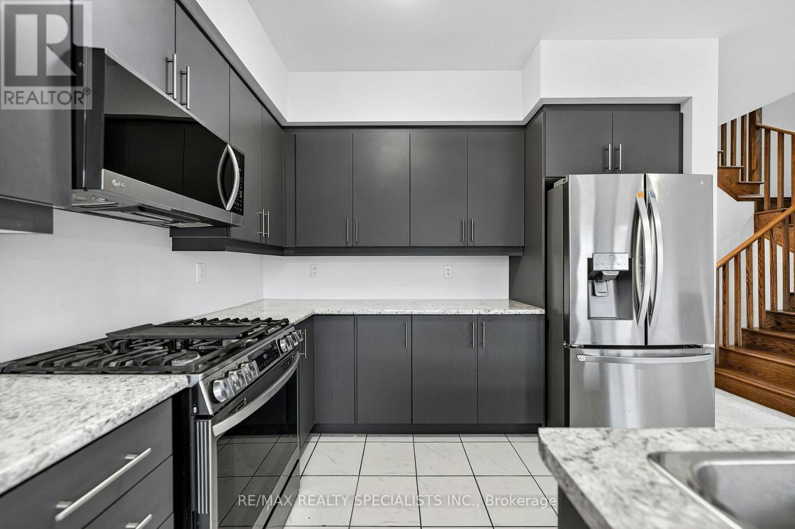 27 Harpin Way W, Centre Wellington, ON, N1M 0H8 - 18