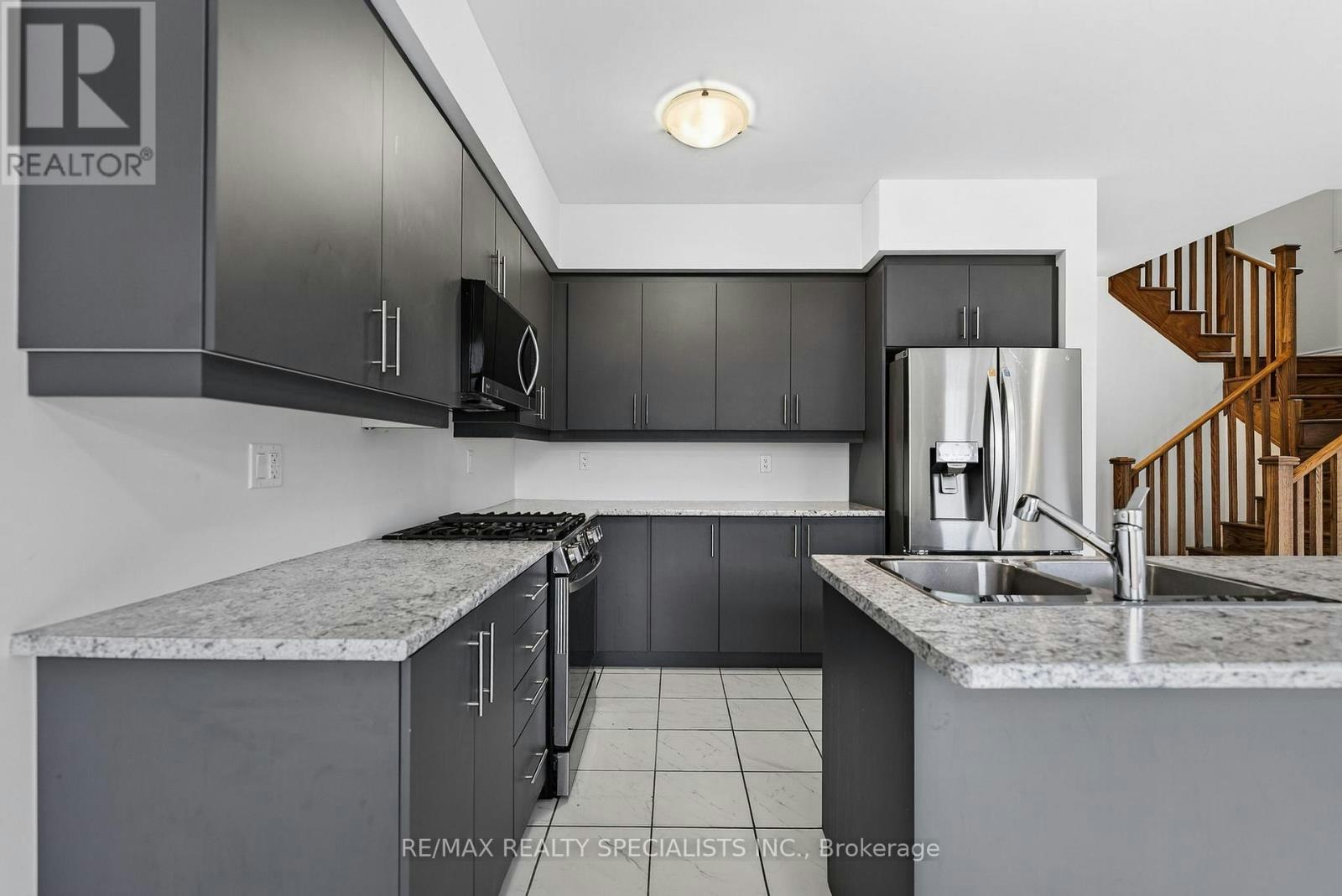 27 Harpin Way W, Centre Wellington, ON, N1M 0H8 - 17
