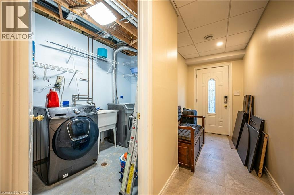 Lower-214 Misty Court, Kitchener, ON, N2B 3V4 - 4