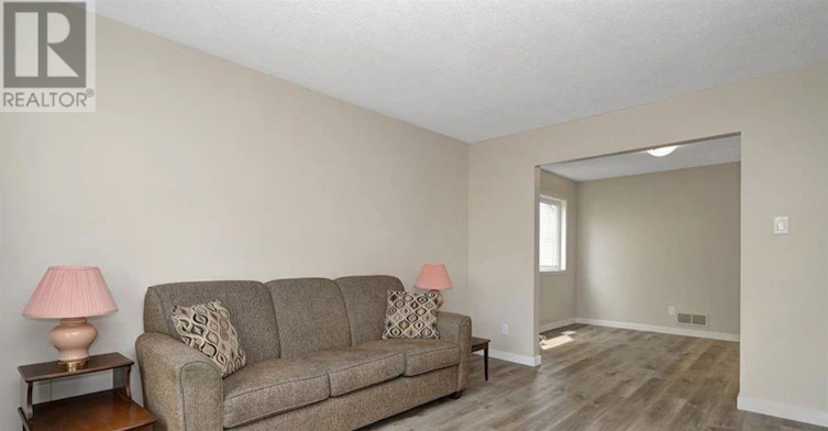 19 Wheeler Street S, Ottawa, ON, K2J 3B8 - 6