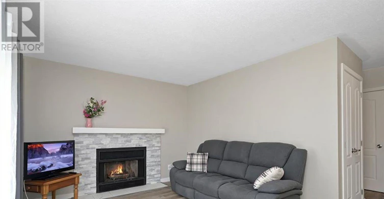 19 Wheeler Street S, Ottawa, ON, K2J 3B8 - 11