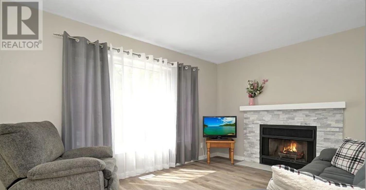 19 Wheeler Street S, Ottawa, ON, K2J 3B8 - 10