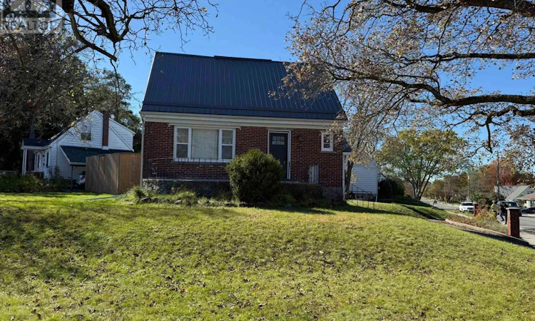 337 Victoria Avenue