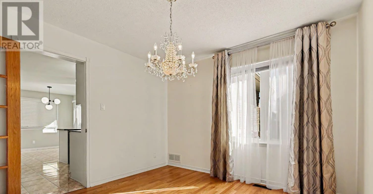 1144 Ambercrest Street, Ottawa, ON, K1J 1A9 - 4