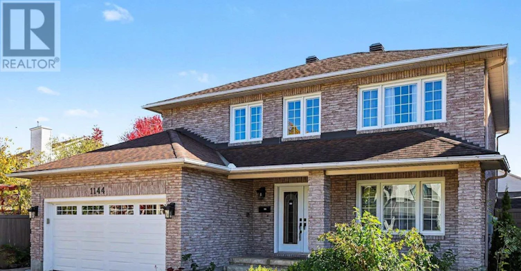 1144 Ambercrest Street, Ottawa, ON, K1J 1A9 - 2