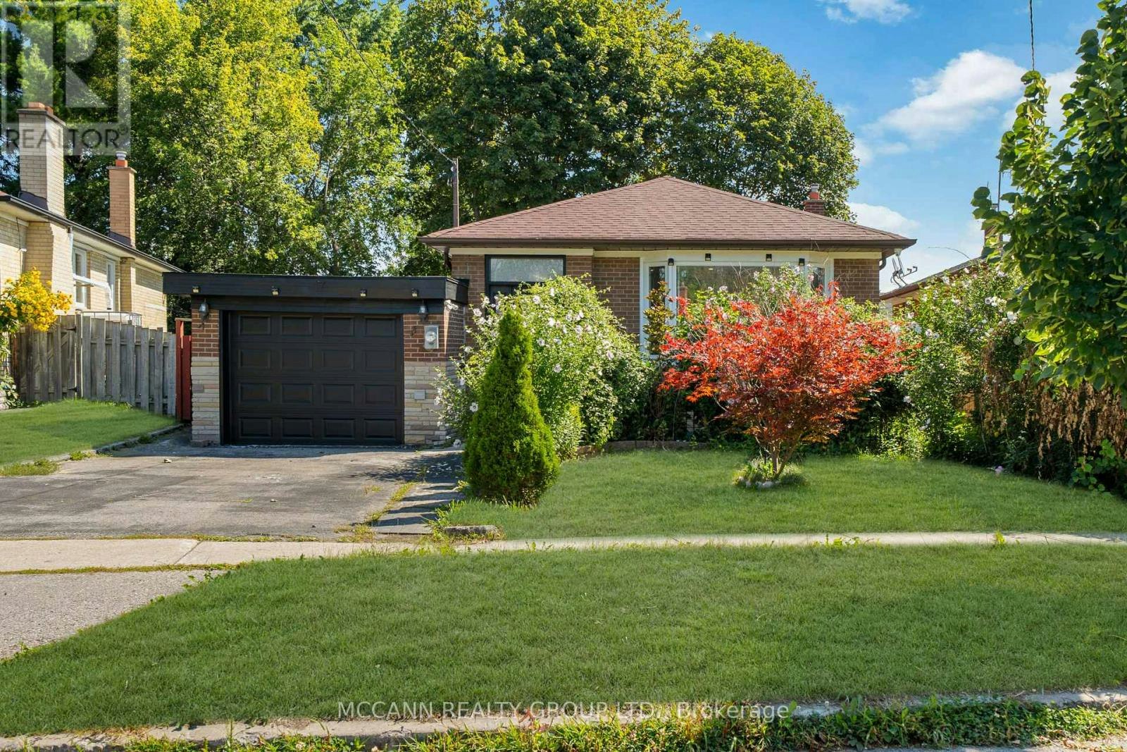 17 Barlow Road, Toronto, ON, M1G 2B5 - 2