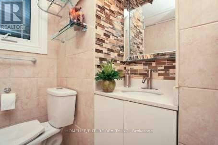 MAIN-916 Danforth Road, Toronto, ON, M1K 1H9 - 3
