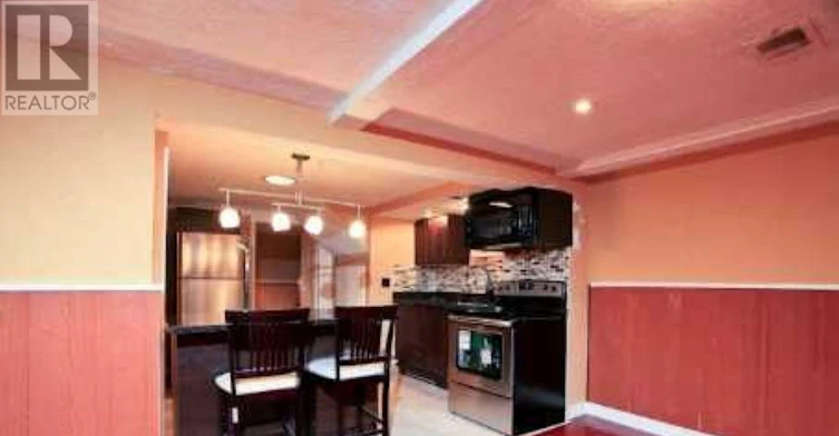 MAIN-916 Danforth Road, Toronto, ON, M1K 1H9 - 4