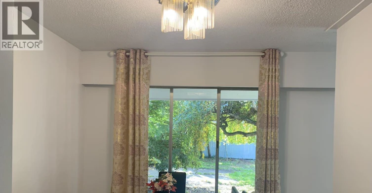Upper/Downstair-8540 Rosemary Avenue, Richmond, BC, V7A 2K9 - 14