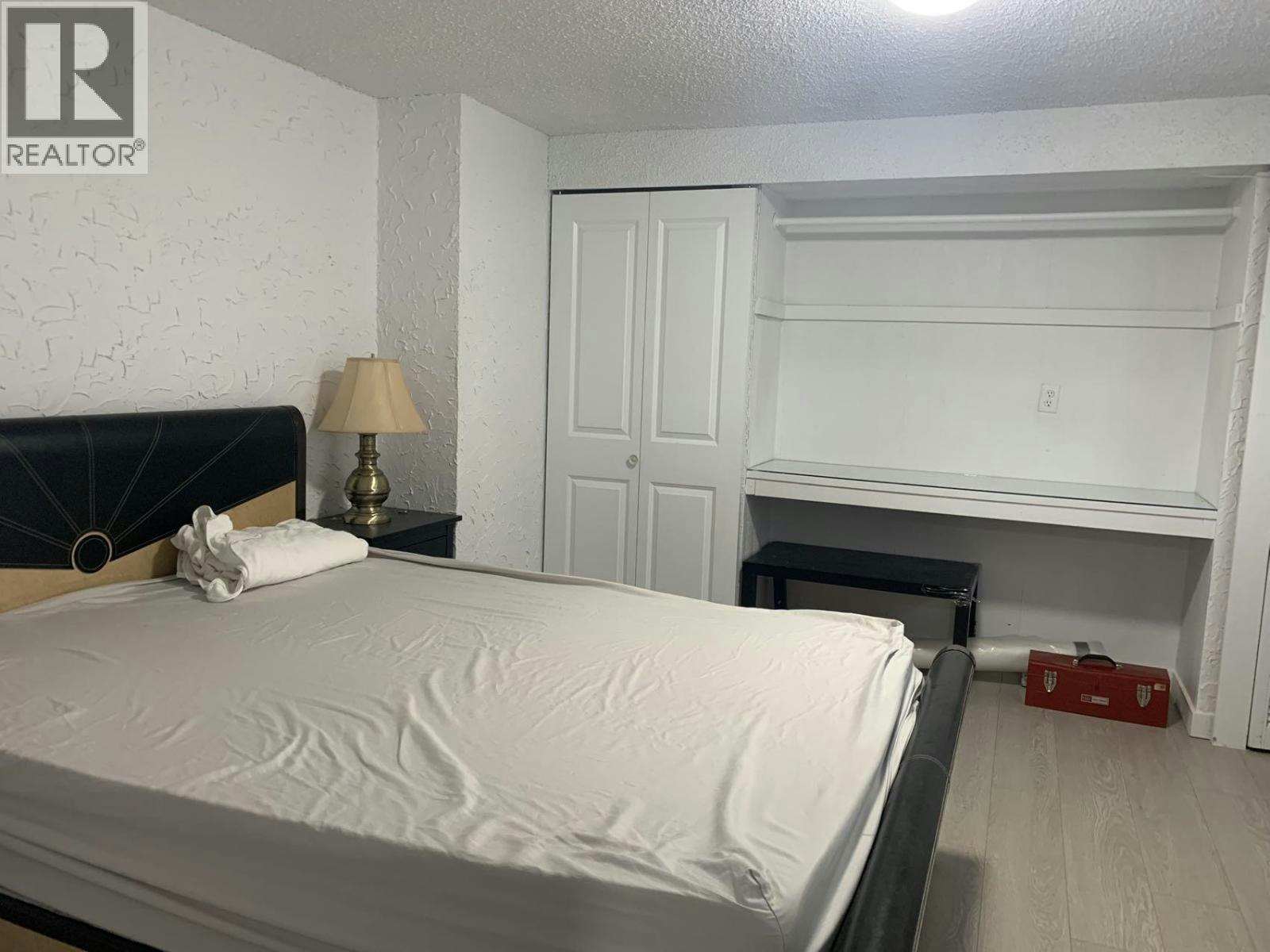 Upper/Downstair-8540 Rosemary Avenue, Richmond, BC, V7A 2K9 - 16