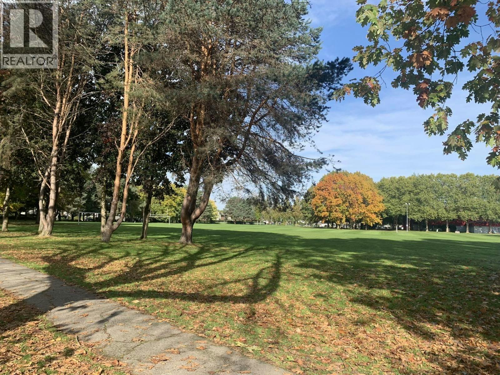 Upper/Downstair-8540 Rosemary Avenue, Richmond, BC, V7A 2K9 - 22