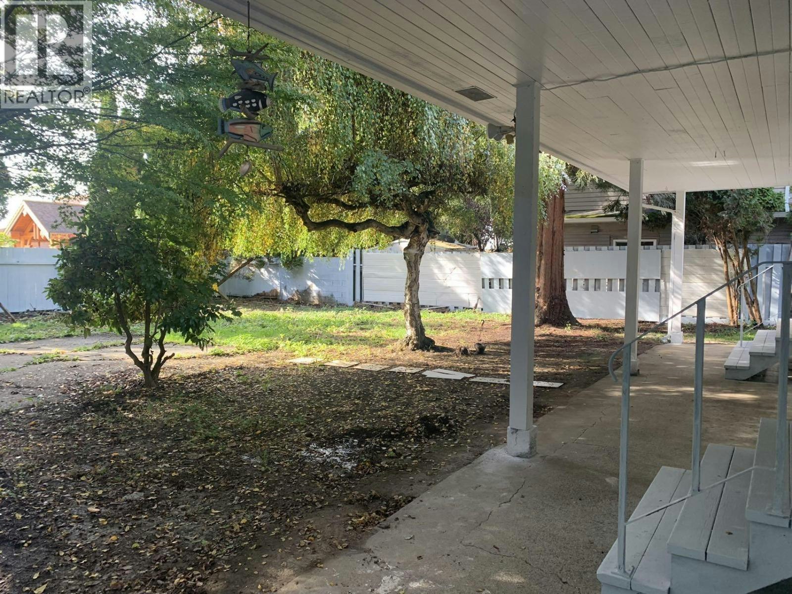 Upper/Downstair-8540 Rosemary Avenue, Richmond, BC, V7A 2K9 - 4