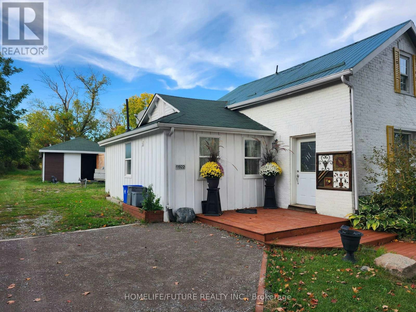 24-11922 County Road, Monkland, ON, K0K 2X0