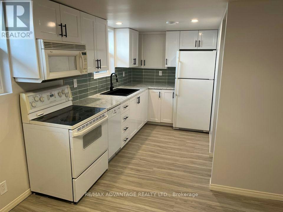 LOWER-143 Downing Crescent, London, ON, N6C 3C7
