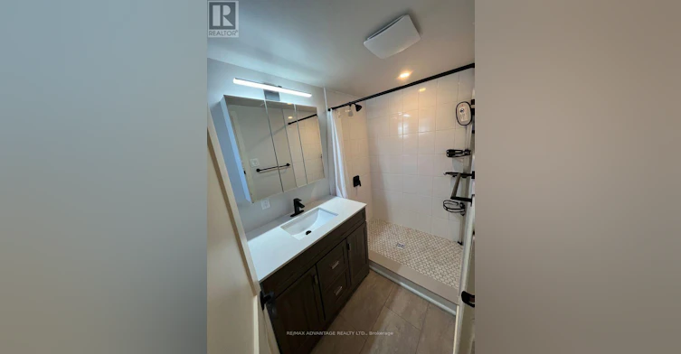 LOWER-143 Downing Crescent, London, ON, N6C 3C7 - 3