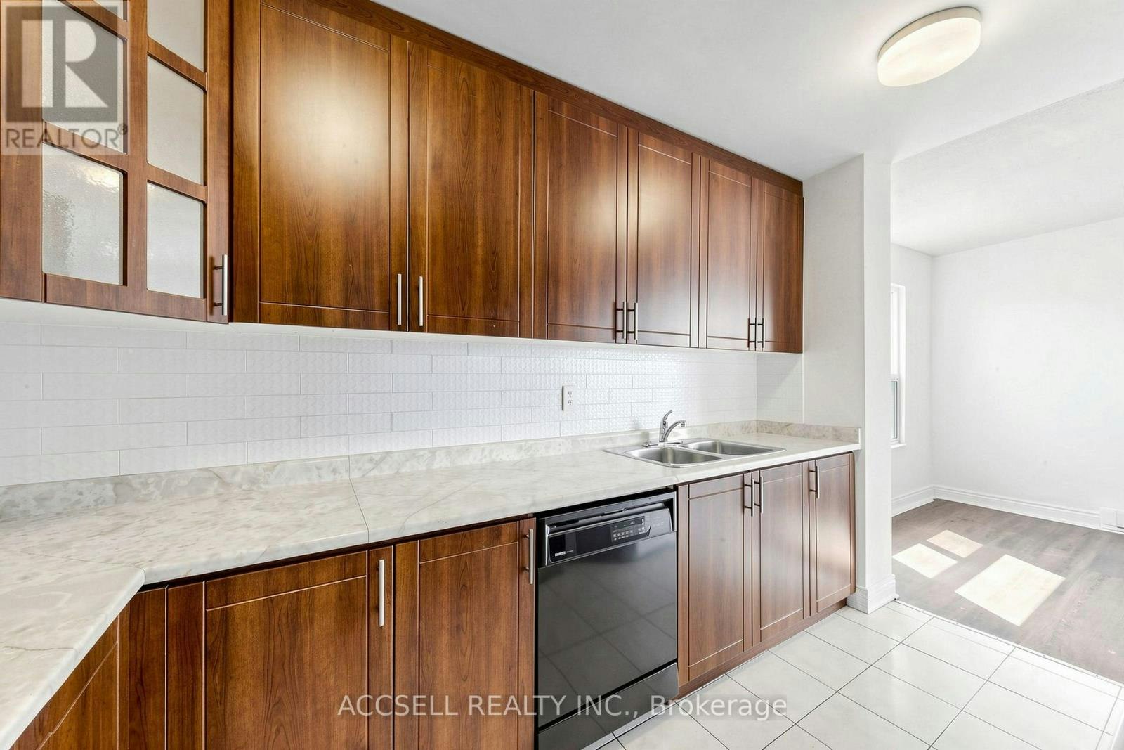 901-855 Kennedy Road, Toronto, ON, M1K 2E3 - 11