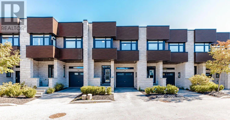 19-35 Midhurst Heights, Hamilton, ON, L8J 0K9 - 2