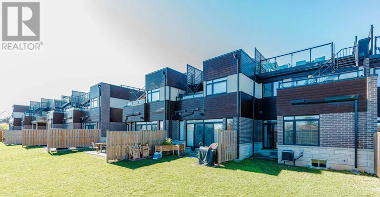 19-35 Midhurst Heights, Hamilton, ON, L8J 0K9