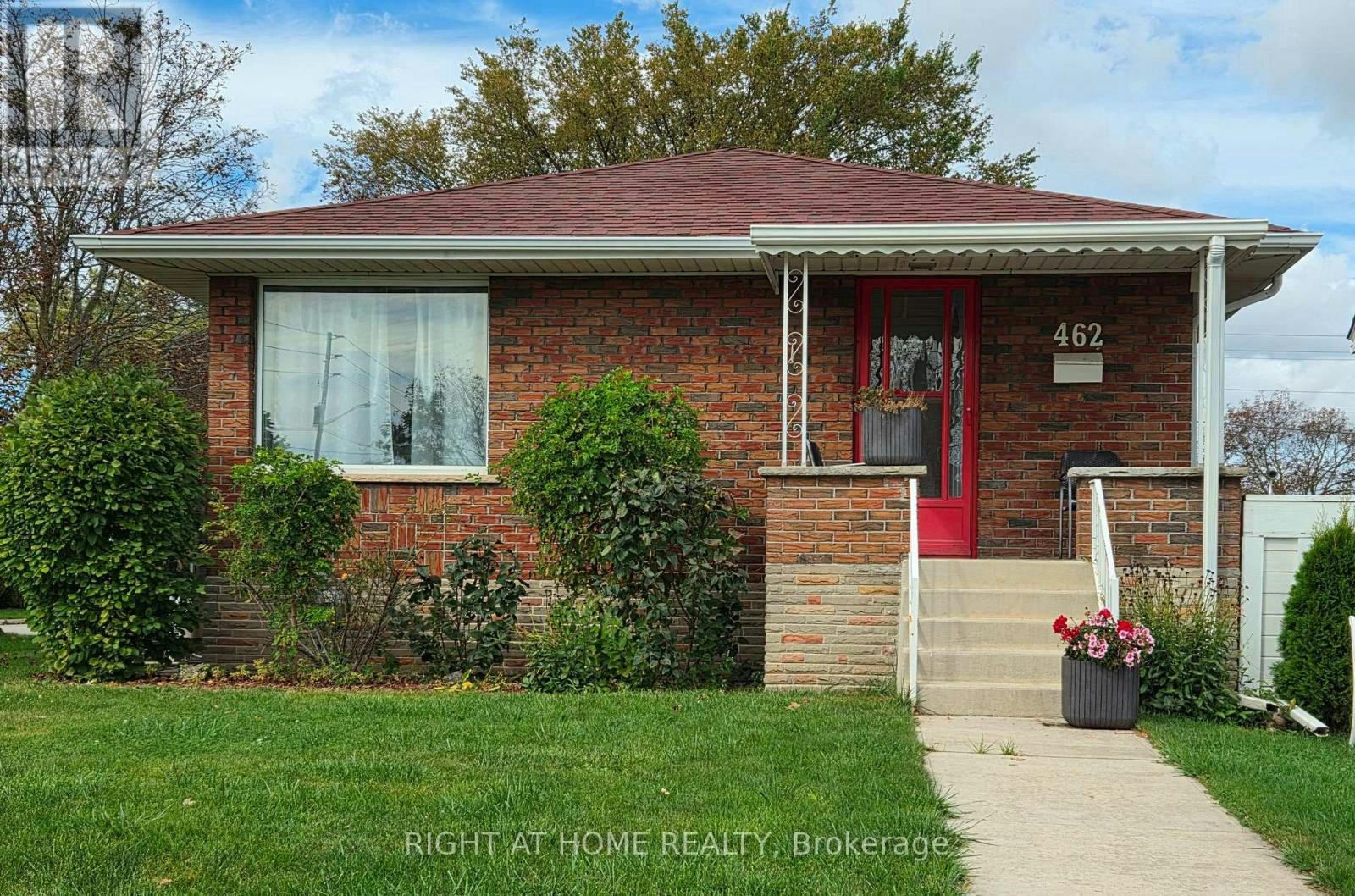 462 Madison Avenue, Oshawa, ON, L1J 2P6