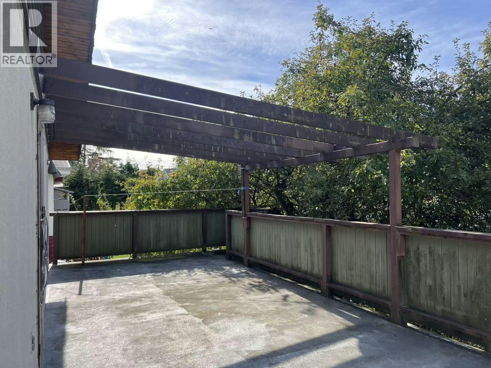 9040 Glenallan Gate, Richmond, BC, V7A 1Z3 - 3